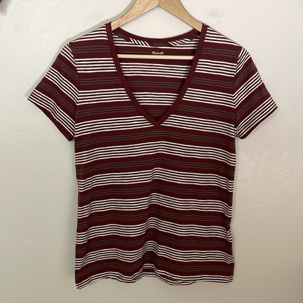 NWOT Madewell V-Neck Tee. Small - Picture 2 of 6